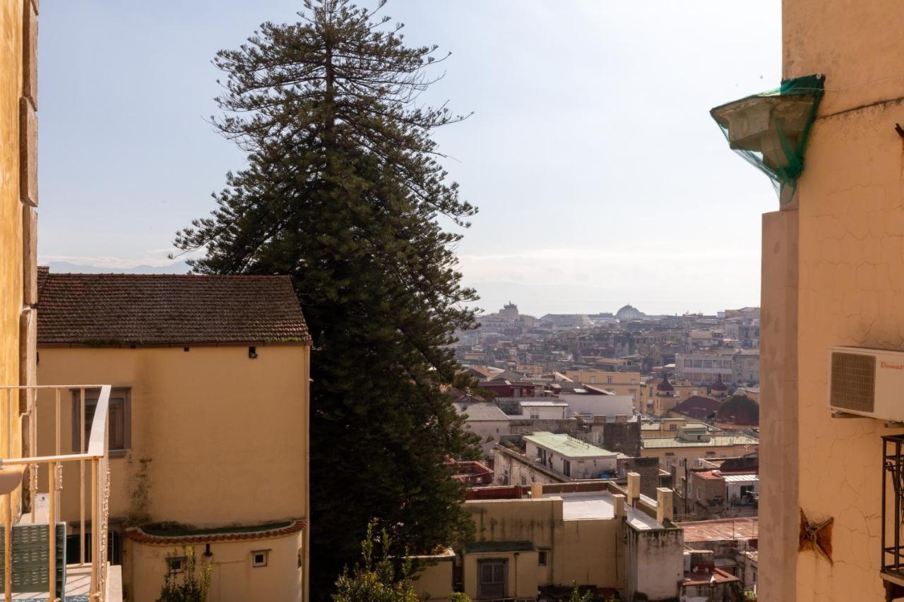 Apartment With Sea View With 2 Lifts Above Montesanto! Napoli Eksteriør bilde