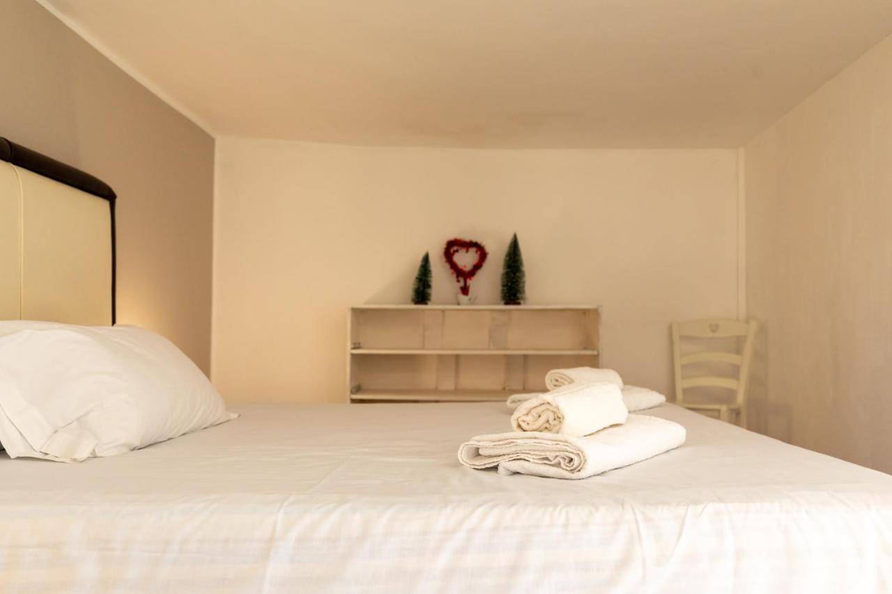 Apartment With Sea View With 2 Lifts Above Montesanto! Napoli Eksteriør bilde