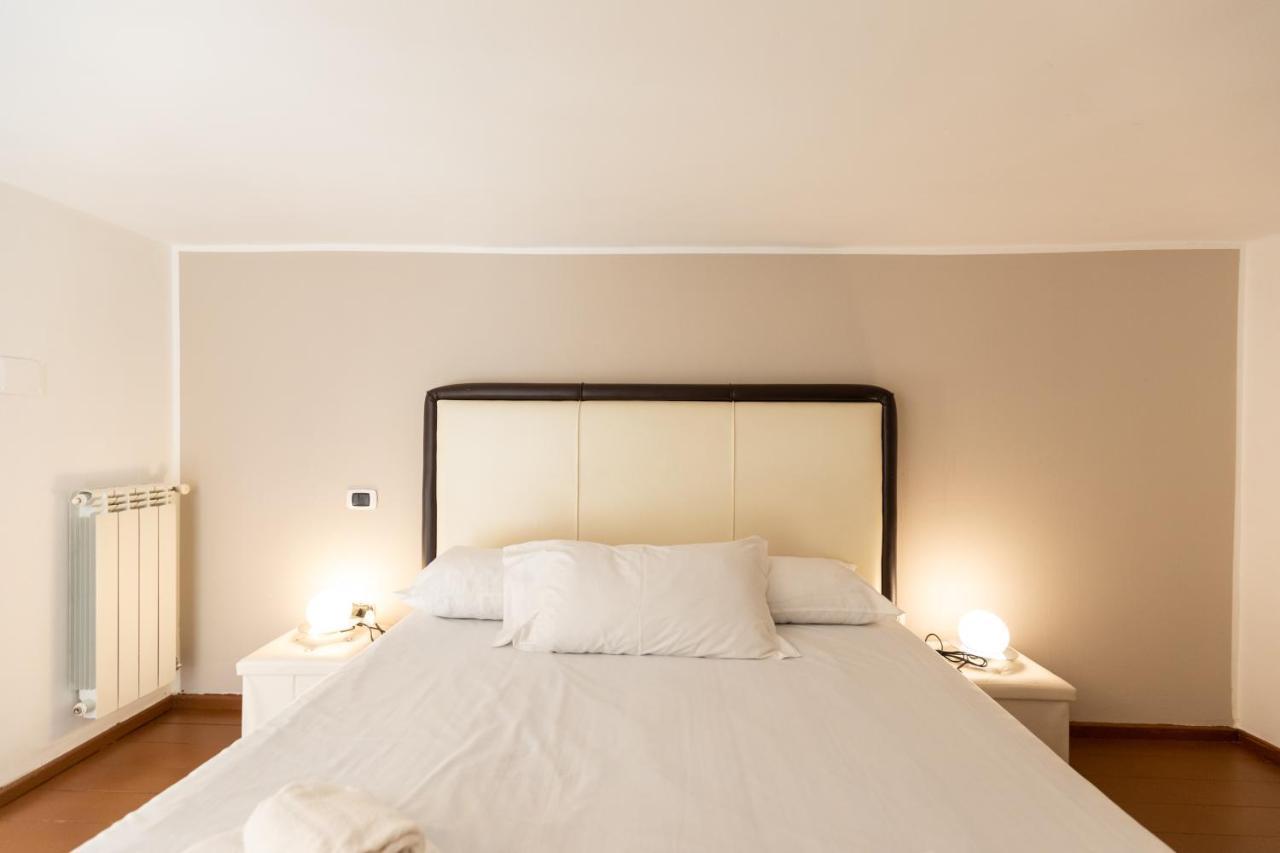 Apartment With Sea View With 2 Lifts Above Montesanto! Napoli Eksteriør bilde