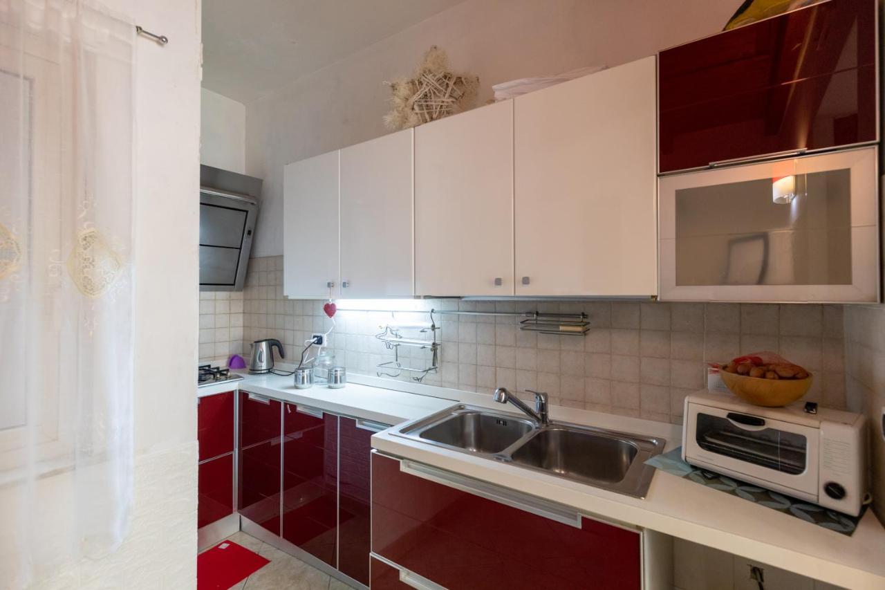 Apartment With Sea View With 2 Lifts Above Montesanto! Napoli Eksteriør bilde