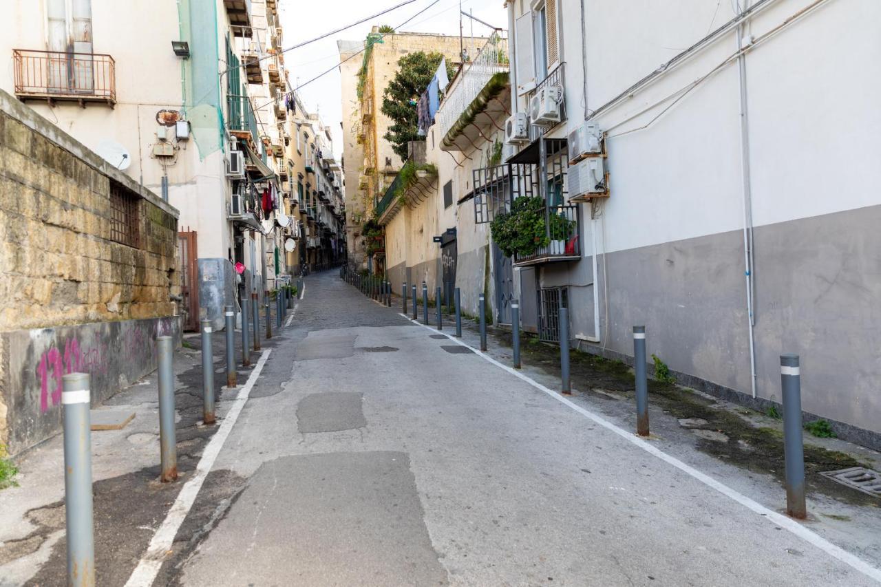 Apartment With Sea View With 2 Lifts Above Montesanto! Napoli Eksteriør bilde