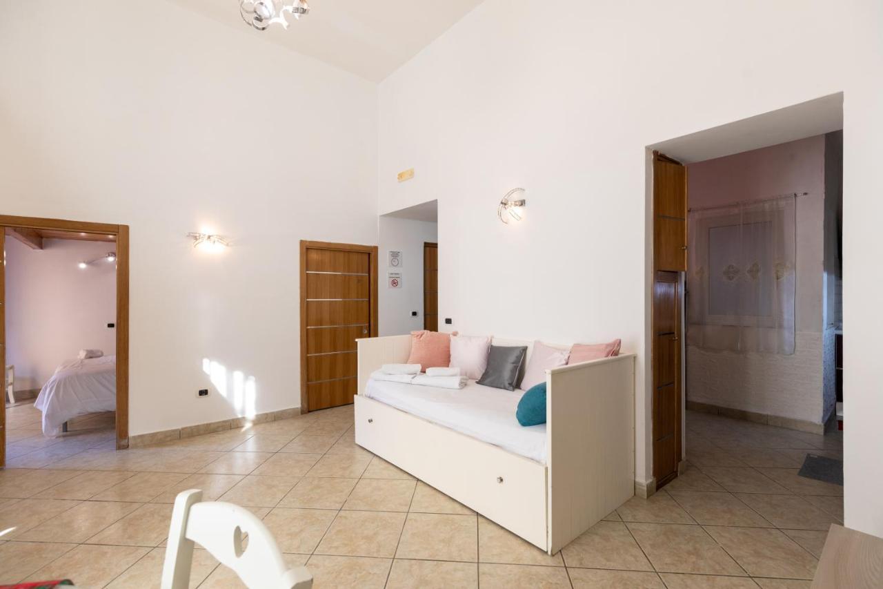 Apartment With Sea View With 2 Lifts Above Montesanto! Napoli Eksteriør bilde