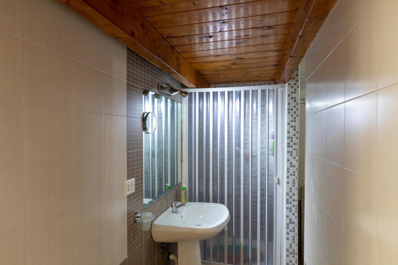 Apartment With Sea View With 2 Lifts Above Montesanto! Napoli Eksteriør bilde