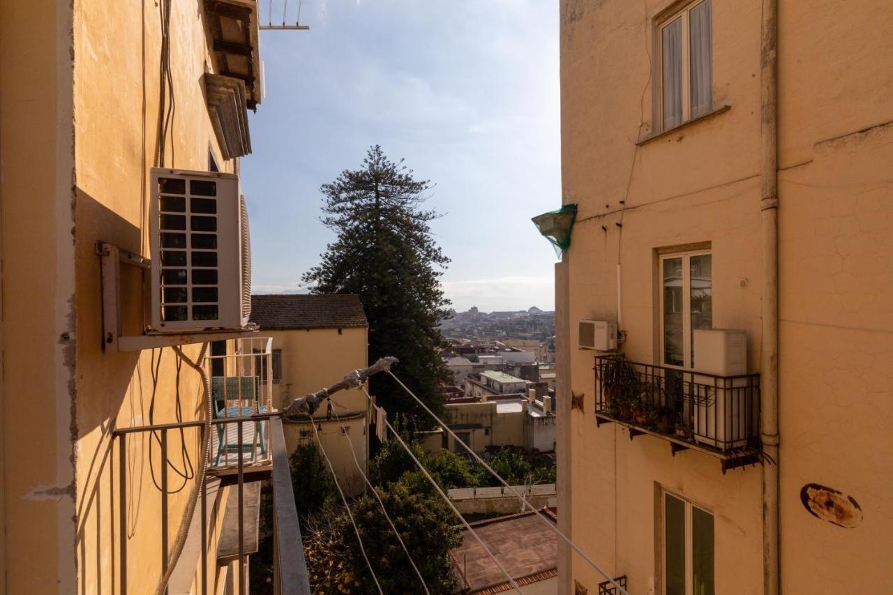 Apartment With Sea View With 2 Lifts Above Montesanto! Napoli Eksteriør bilde