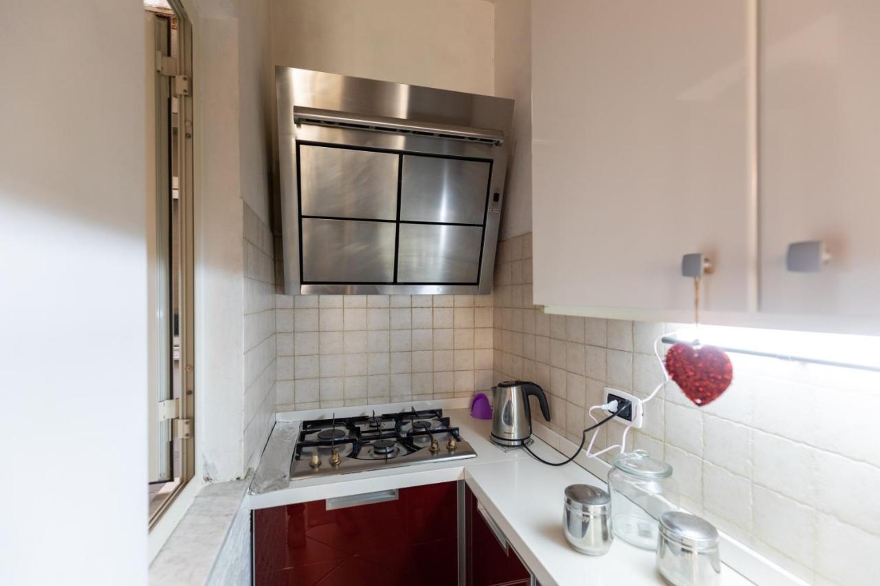 Apartment With Sea View With 2 Lifts Above Montesanto! Napoli Eksteriør bilde