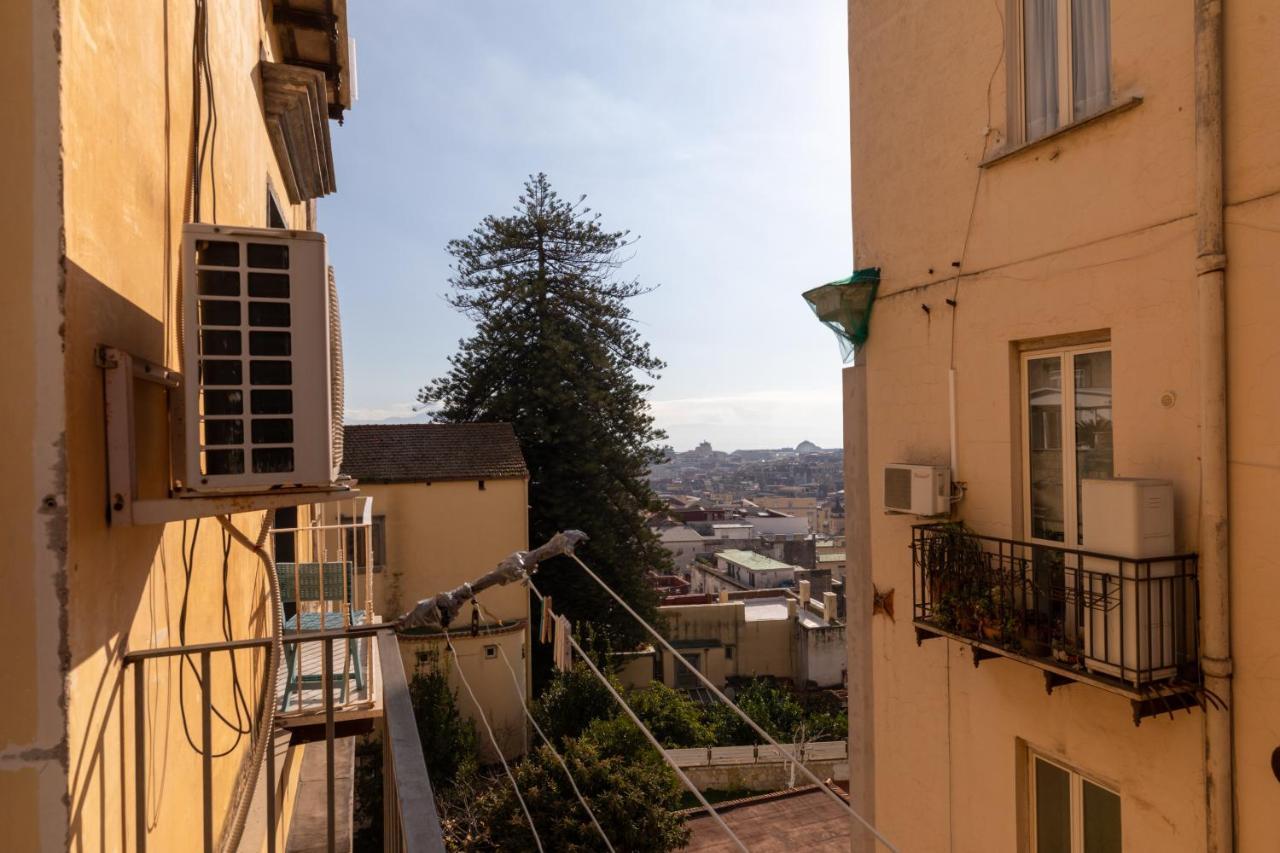 Apartment With Sea View With 2 Lifts Above Montesanto! Napoli Eksteriør bilde